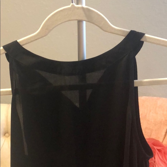 Top - Picture 2 of 3